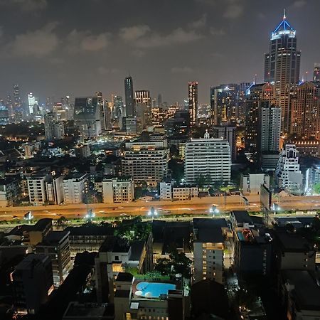 Affordable Serviced Apartments In Nana Omni Tower - Prime Sukhumvit Location Bangkok Dış mekan fotoğraf