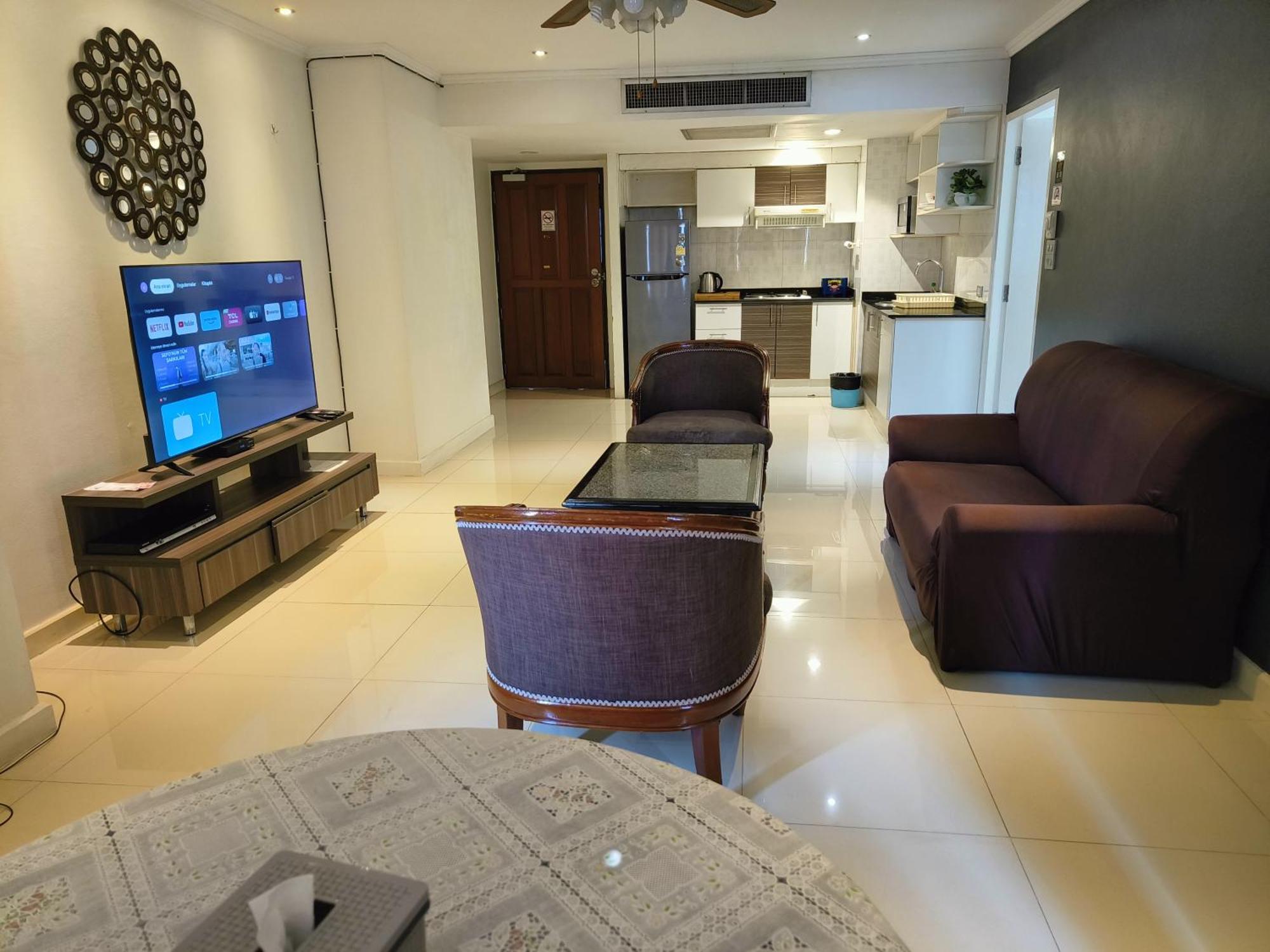 Affordable Serviced Apartments In Nana Omni Tower - Prime Sukhumvit Location Bangkok Dış mekan fotoğraf
