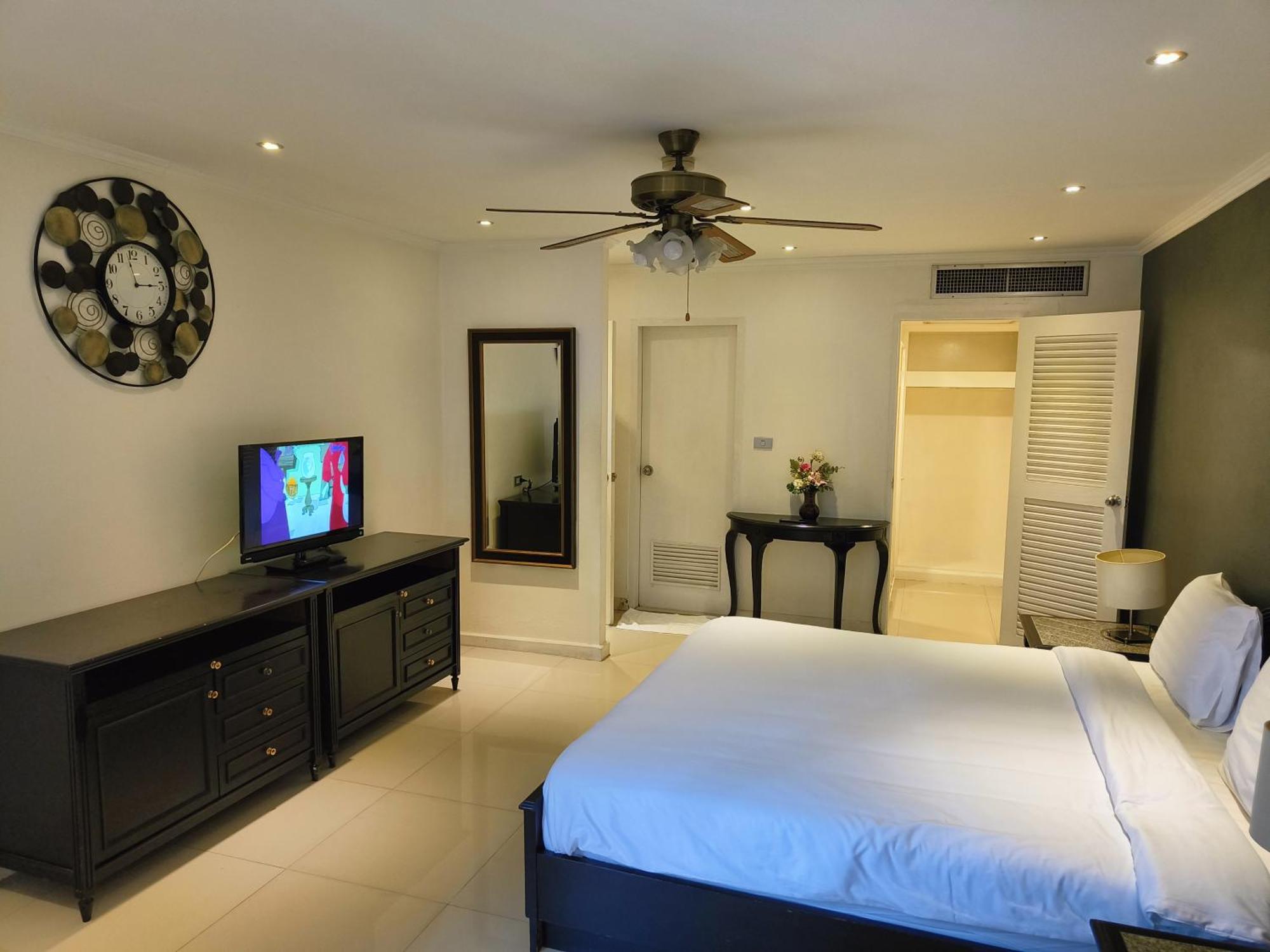 Affordable Serviced Apartments In Nana Omni Tower - Prime Sukhumvit Location Bangkok Dış mekan fotoğraf