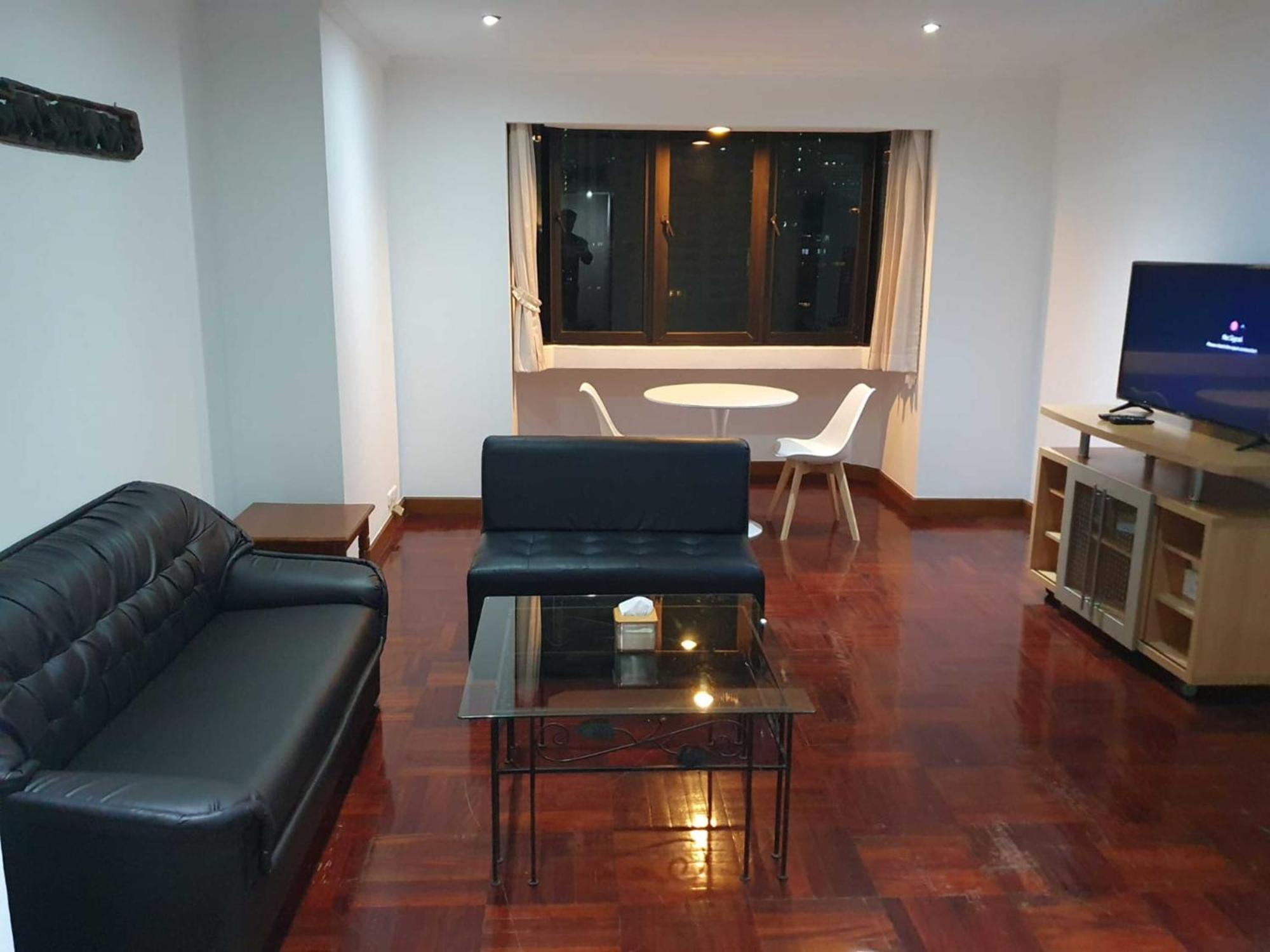 Affordable Serviced Apartments In Nana Omni Tower - Prime Sukhumvit Location Bangkok Dış mekan fotoğraf