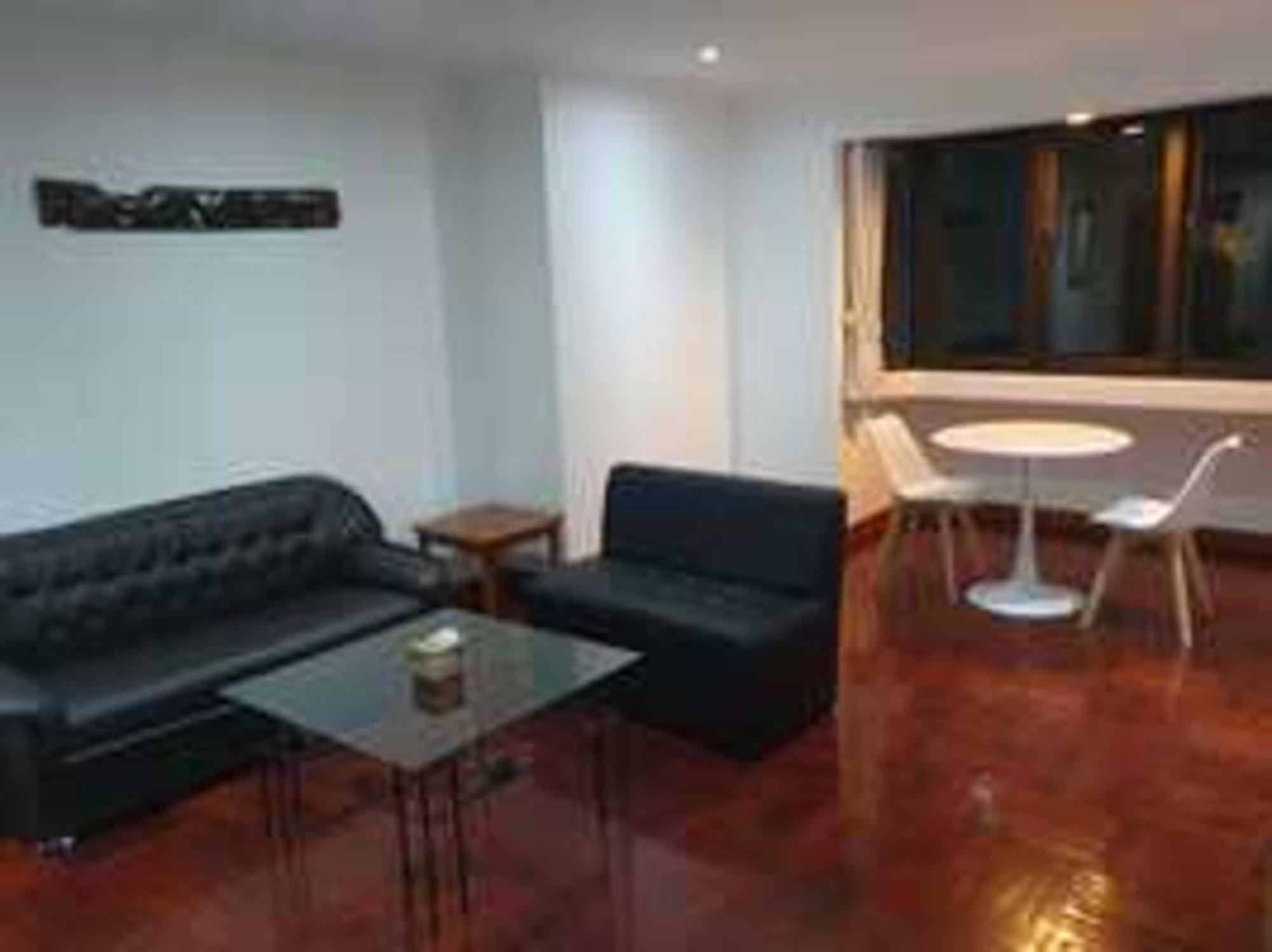 Affordable Serviced Apartments In Nana Omni Tower - Prime Sukhumvit Location Bangkok Dış mekan fotoğraf
