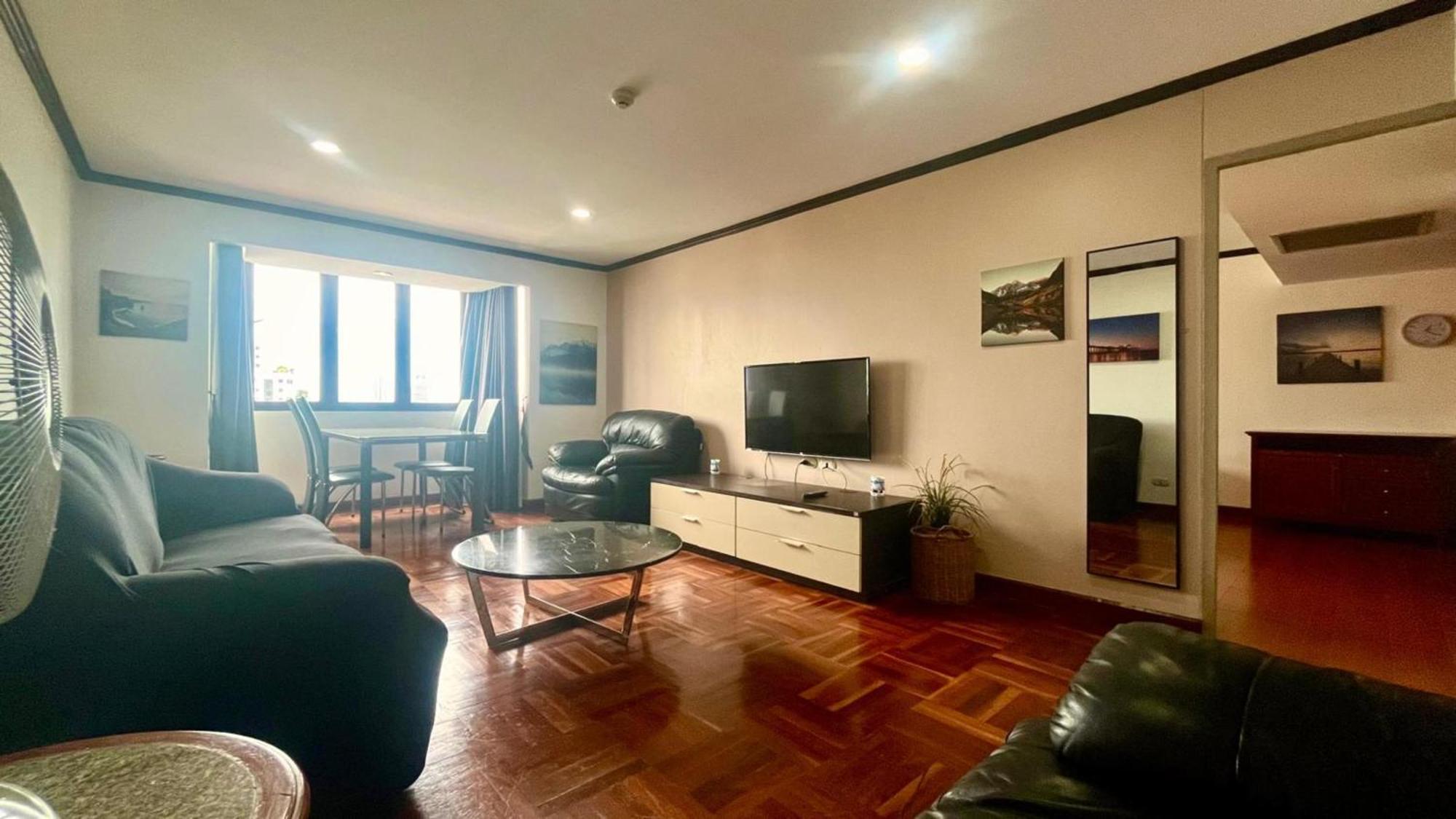 Affordable Serviced Apartments In Nana Omni Tower - Prime Sukhumvit Location Bangkok Dış mekan fotoğraf