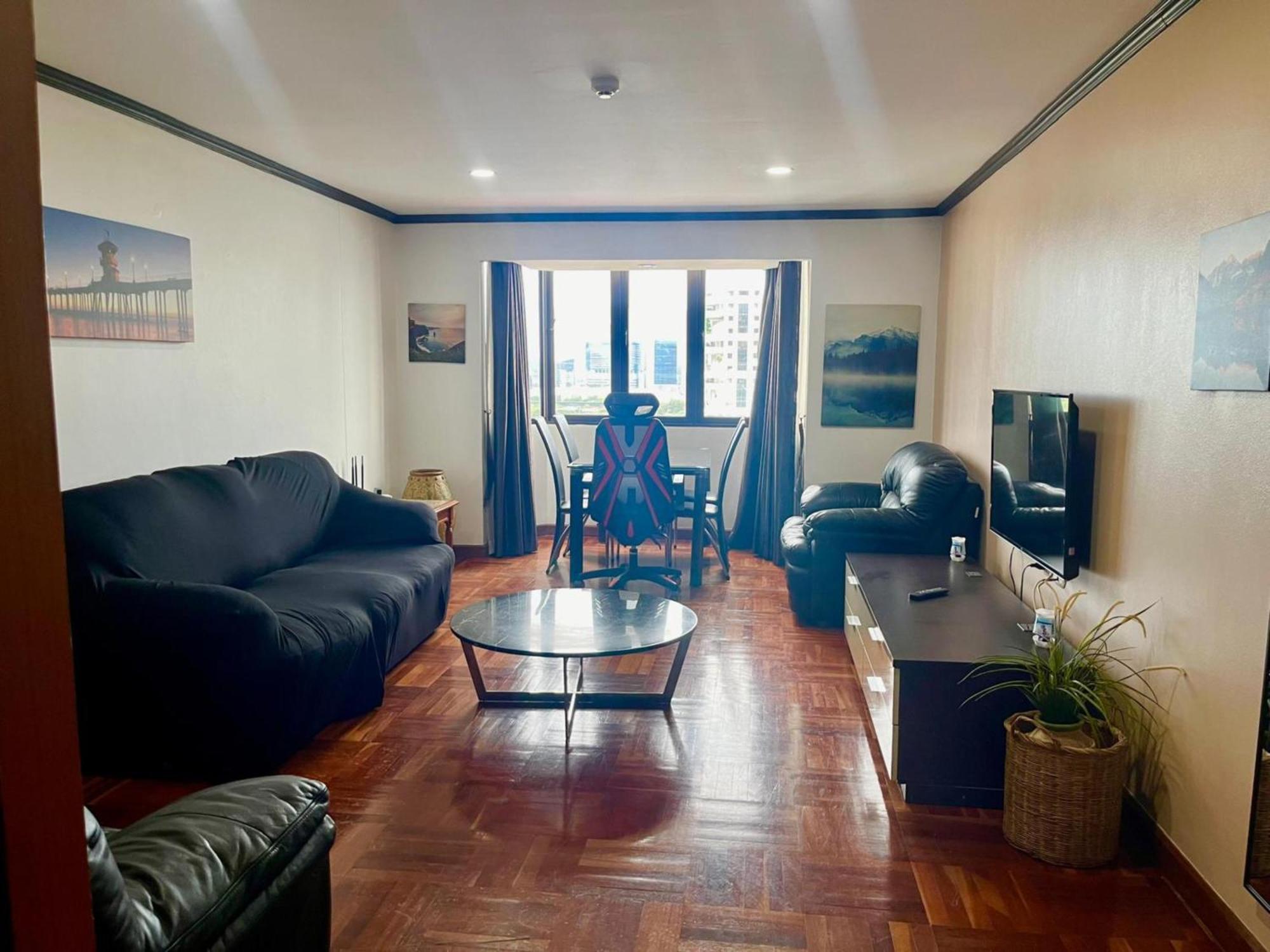 Affordable Serviced Apartments In Nana Omni Tower - Prime Sukhumvit Location Bangkok Dış mekan fotoğraf