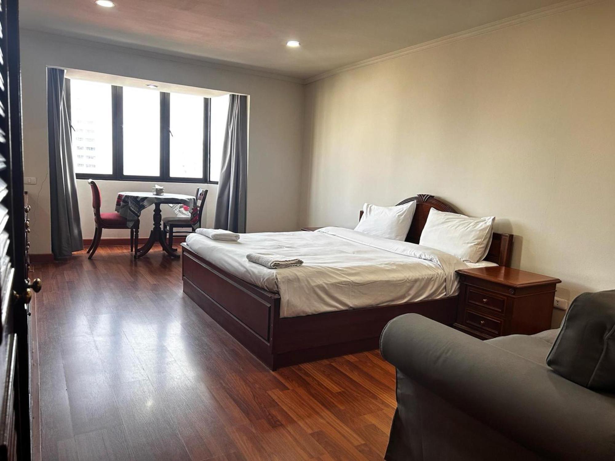 Affordable Serviced Apartments In Nana Omni Tower - Prime Sukhumvit Location Bangkok Dış mekan fotoğraf